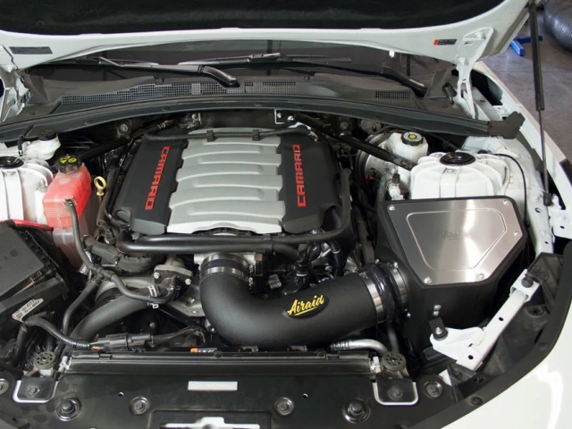 Airaid MXP Performance Air Intake System [SYNTHAMAX], Black (2016-2023 Chevrolet Camaro SS) - Click Image to Close