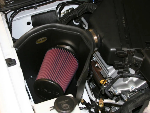 Airaid Performance Air Intake System [SYNTHAFLOW], Black (2005-2011 Toyota Tacoma & 2007-2009 FJ Cruiser 4.0L V6)
