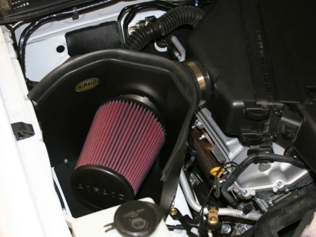 Airaid Performance Air Intake System [SYNTHAMAX], Black (2005-2011 Toyota Tacoma & 2007-2009 FJ Cruiser 4.0L V6)