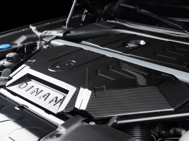 DINAN Carbon Fiber Engine Cover (2020-2022 BMW X3 M & X4 M) - Click Image to Close