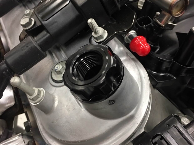 EARL'S Oil Fill Cap w/ PCV Vent (GM LS)