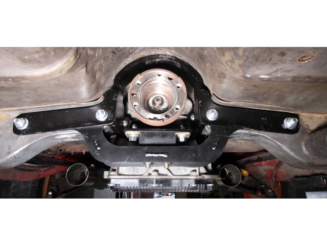 HOOKER BLACKHEART Transmission Crossmember Hoop (1966-1970 MOPAR B-Body HEMI)