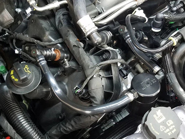 J&L OSC Oil Separator 3.0 Passenger Side (2018-2019 Mustang GT & Bullitt)
