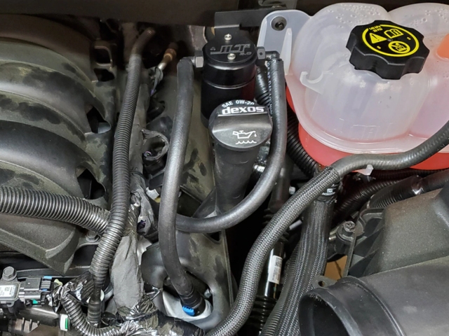 J&L OSC Oil Separator 3.0 Driver Side (2019 GM Truck & SUV 5.3L & 6.2L V8) - Click Image to Close