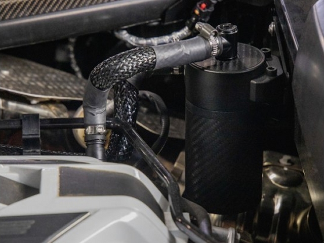 MISHIMOTO Baffled Oil Catch Can, Carbon Fiber (2020-2022 Corvette Stingray)