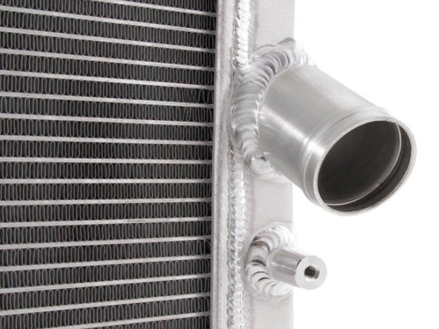 MISHIMOTO Performance Aluminum Radiator (Jeep Wrangler JK & JKU HEMI) - Click Image to Close