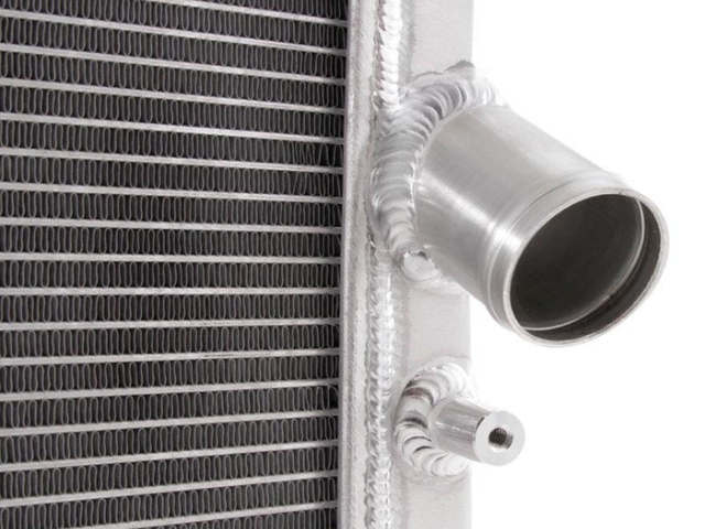 MISHIMOTO Performance Aluminum Radiator (Jeep Wrangler JK & JKU HEMI)