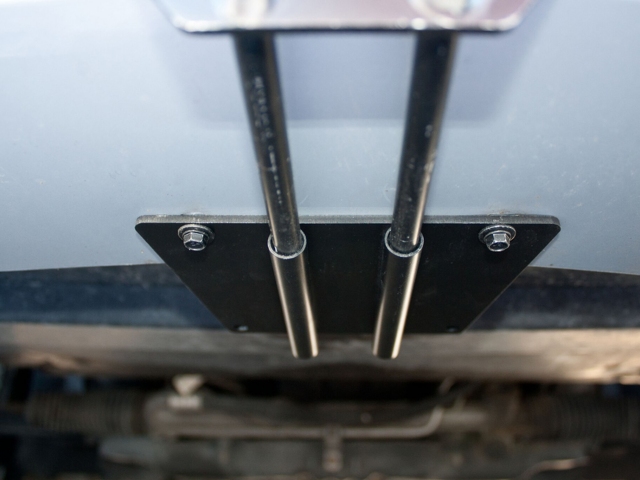 STO N SHO Detachable Front License Plate Bracket (2007 SALEEN Parnelli Jones Mustang) - Click Image to Close