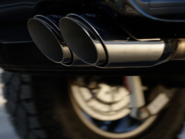 VANCE & HINES HOLESHOT SERIES Cat-Back Exhaust w/ Polished Twin Slash Tips (2019-2023 Silverado & Sierra 1500 5.3L V8)