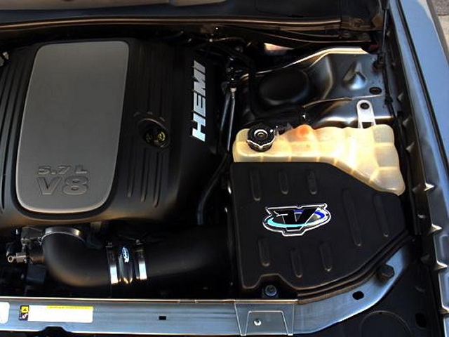 Volant Closed Box Air Intake w/ PowerCore Filter (2011-2022 Dodge Challenger 5.7L HEMI)