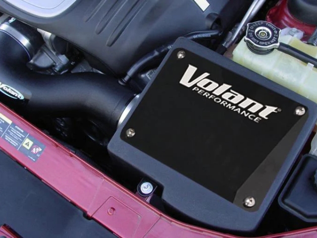 Volant Closed Box Air Intake w/ MaxFlow 5 Oiled Filter (2004-2010 Chrysler 300C 5.7L HEMI)